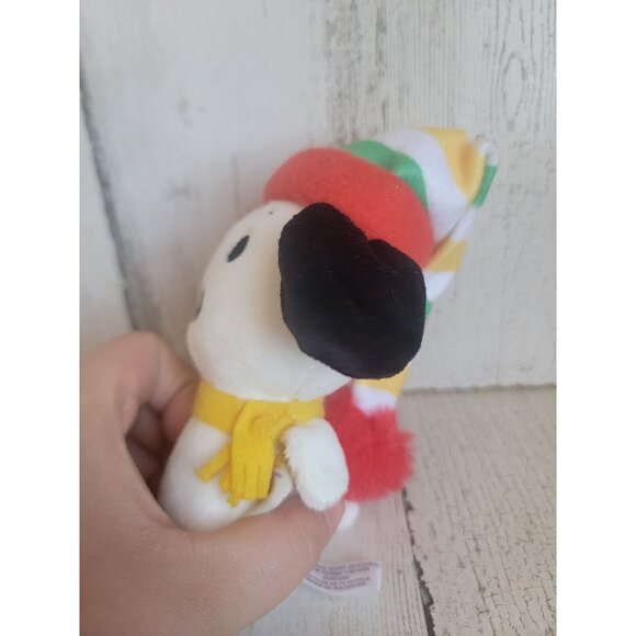Hallmark itty bitty Snoopy holiday hat Xmas plush - Picture 5 of 5